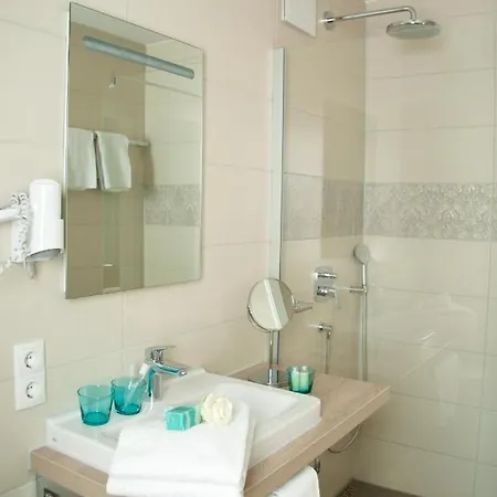 Claro Garni B&B 3*